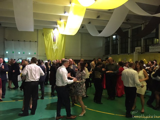 12. Jótékonysági Kórházbál 53